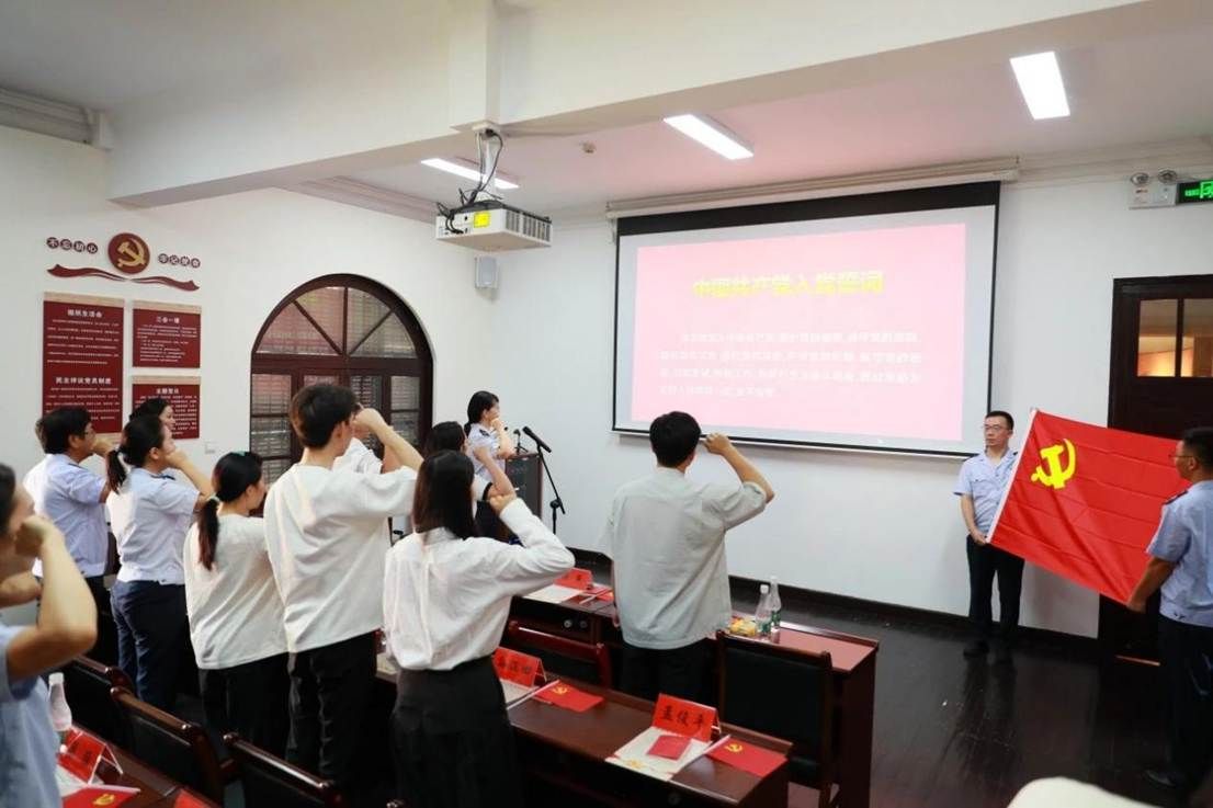 0bad3fea44203d194c8a2e352eec2235